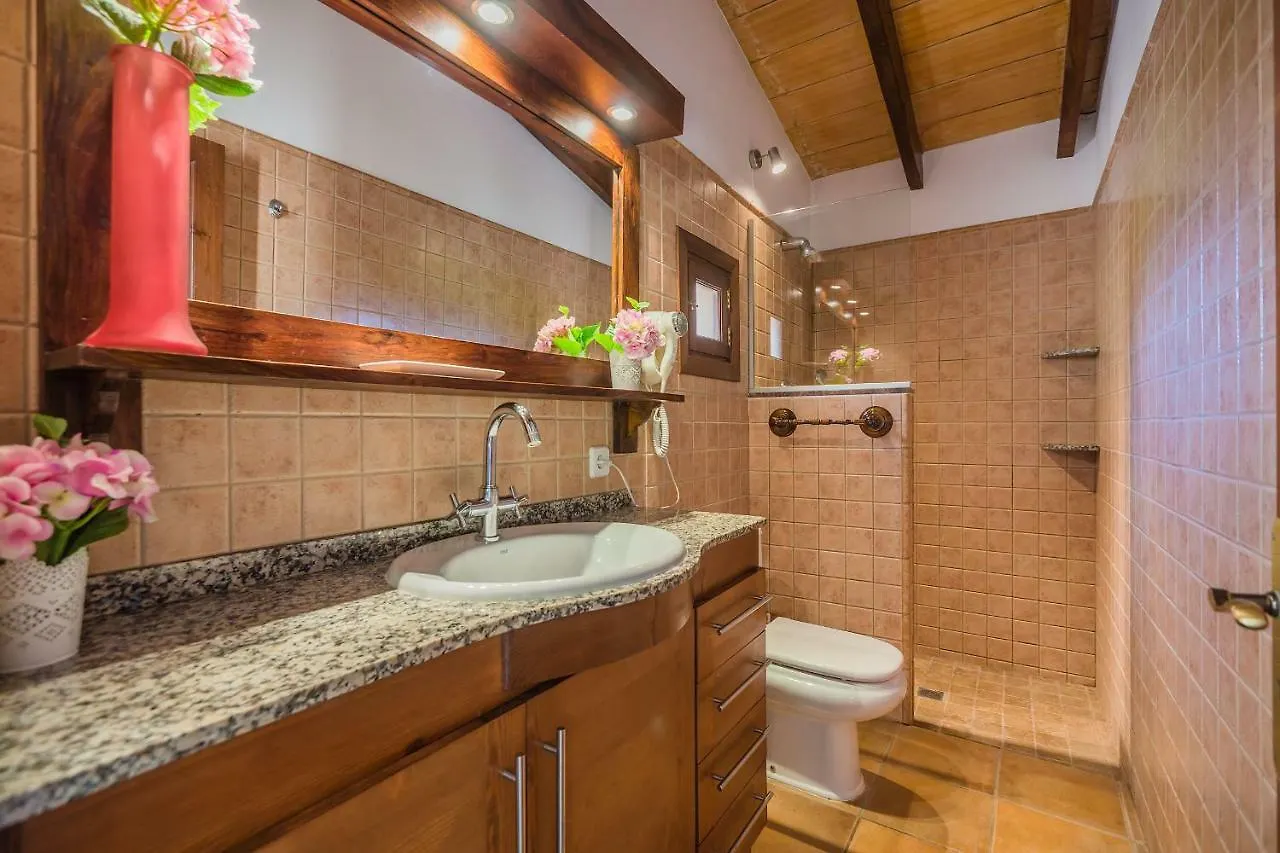 Villa Cas Bujarro By Sunvillas Mallorca Pollença